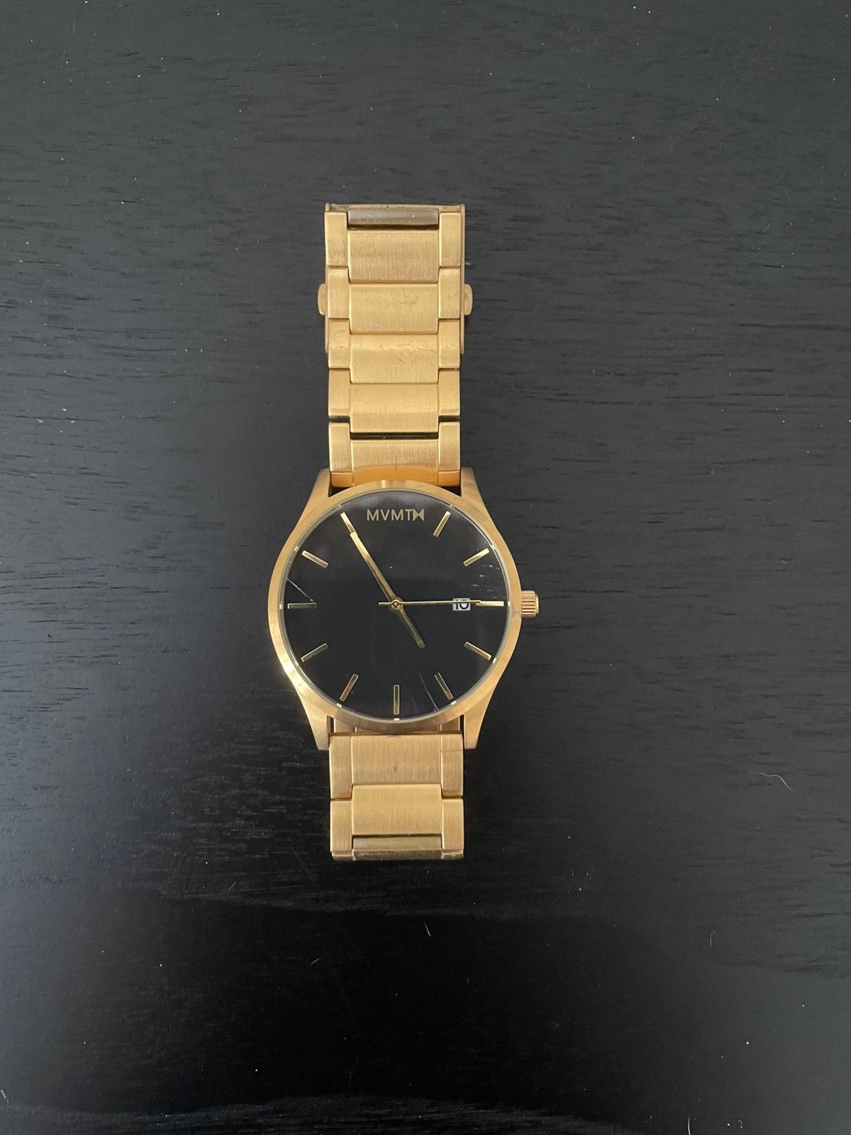 Montre pour homme MVMT en or — cadran noir, Montre-bracelet, Autres marques, Or, Enlèvement