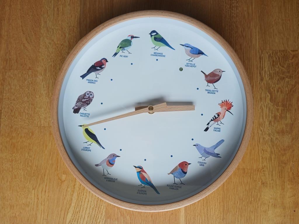 Horloge murale "Chants d'oiseau" Nature & Découvertes 30,5cm, Enlèvement, Comme neuf, Horloge murale