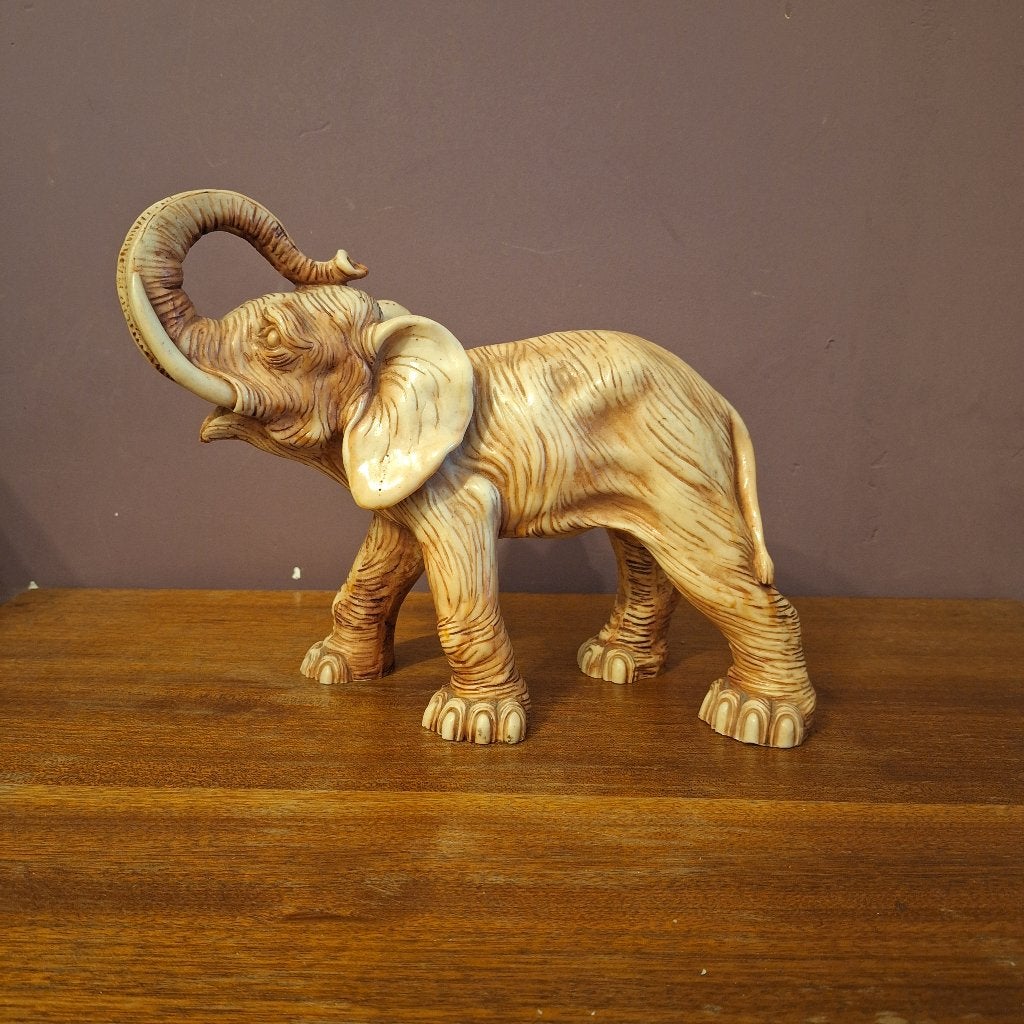 Éléphant en résine, Enlèvement, Comme neuf, Animal