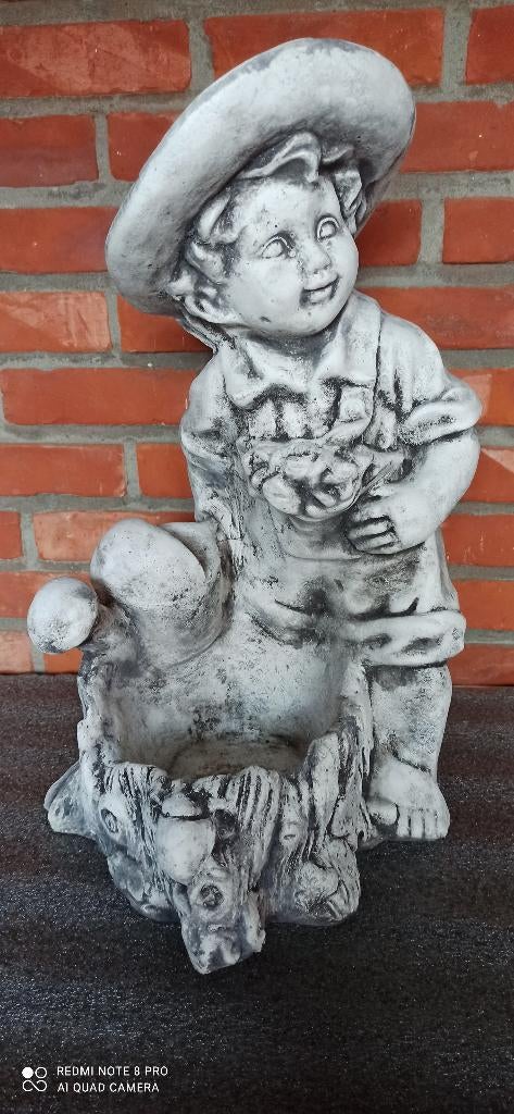 jongen met gieter in beton, Tuin en Terras, Tuinbeelden, Ophalen, Nieuw, Beton, Mensenbeeld