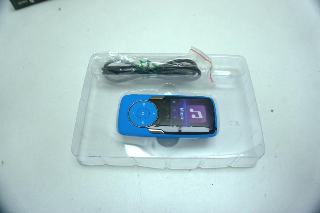 Difrnce MP1818 4GB Blauw Bluetooth MP4 Speler, Audio, Tv en Foto, Mp4-spelers, Ophalen of Verzenden, Niet ingevuld, Niet ingevuld