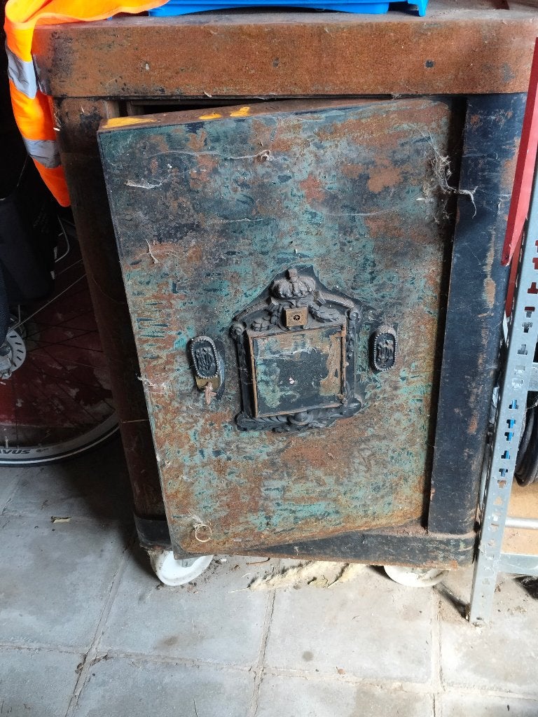 kluis, Huis en Inrichting, Brandblussers en Brandkasten, Ophalen, Gebruikt, Brandkast