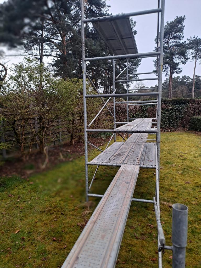 Stelling, Bricolage & Construction, Enlèvement