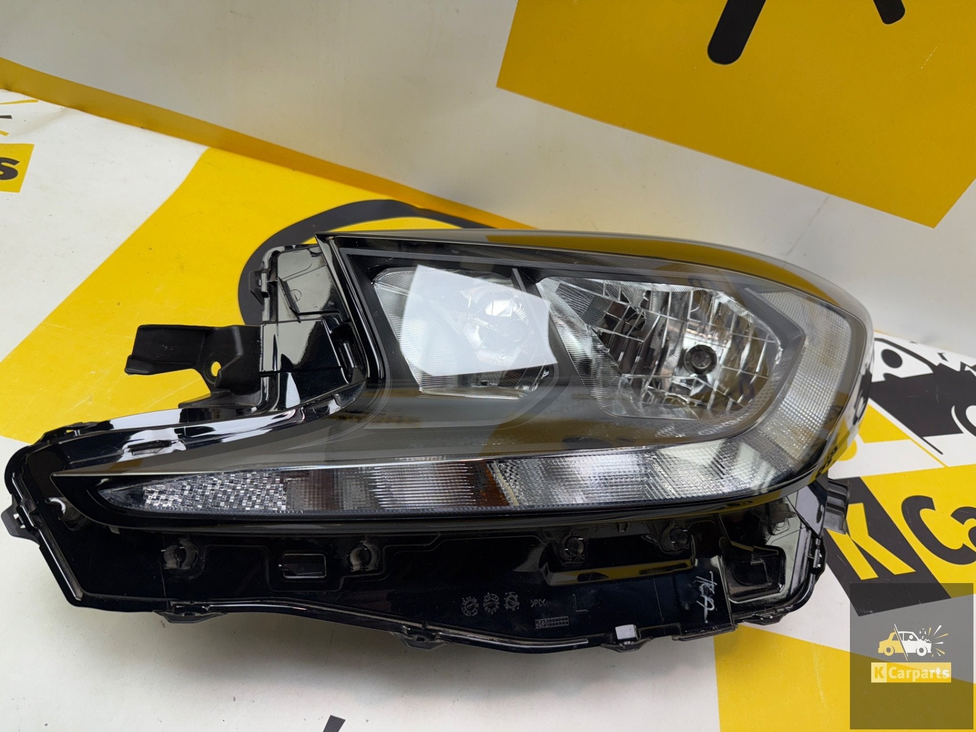 Toyota Aygo X Links voor koplamp origineel 2022-Heden, Info@toyota.co.jp, Gebruikt, Toyota Motor Corporation, Toyota-Cho 1
471-8571  Toyota City