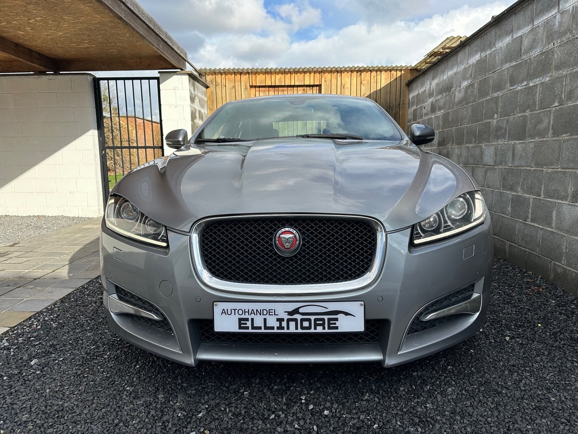 Jaguar XF 2.2 D Prestige Keyless Xenon Navi Leder Camera BT, Auto's, Gebruikt, Euro 6, 4 cilinders, Bedrijf