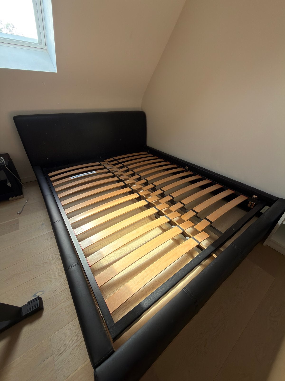 2-persoonsbed 160cm, Huis en Inrichting, Slaapkamer | Bedden, Ophalen, Gebruikt, Zwart, Tweepersoons