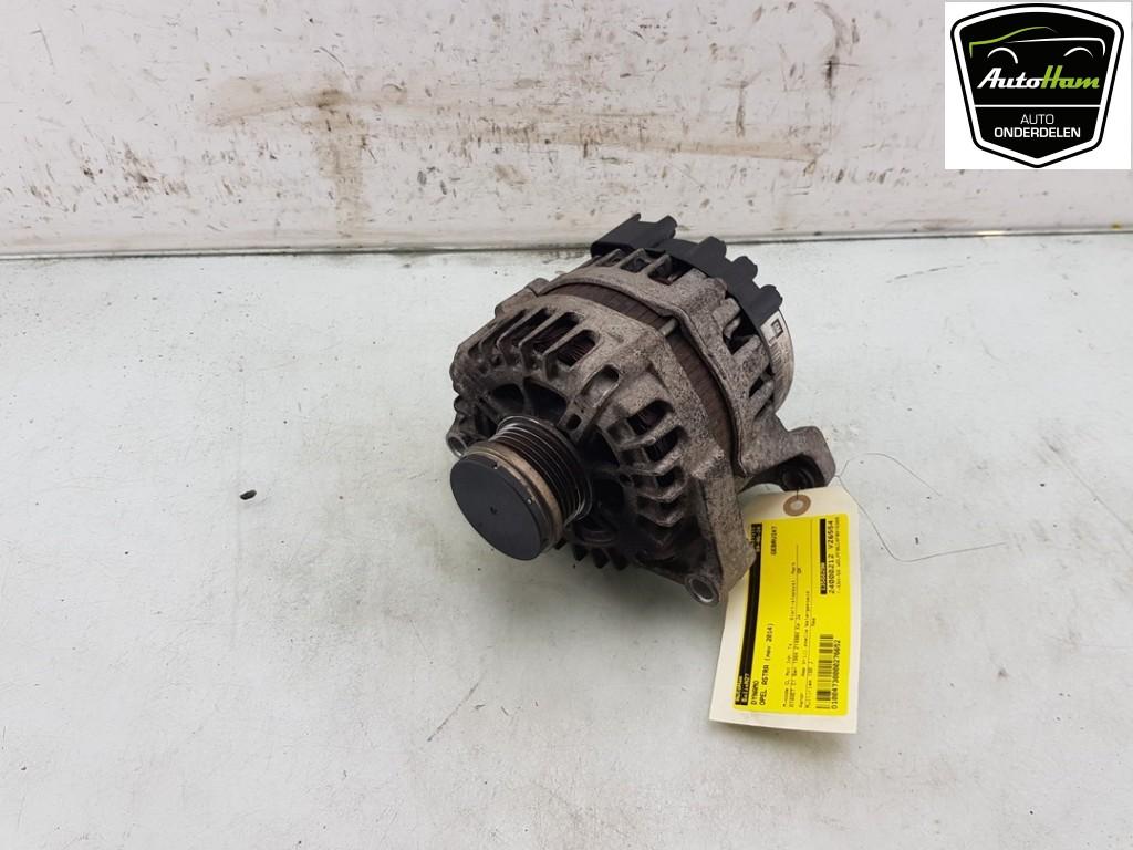 DYNAMO Opel Astra J Sports Tourer (PD8 / PE8 / PF8), Gebruikt, Opel