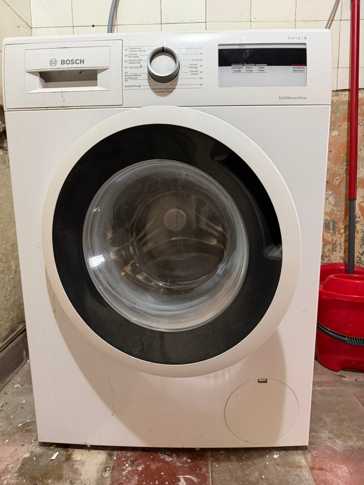 Machine à laver Bosch Série 4 – EcoSilence Drive, Elektronische apparatuur, Ophalen, Zo goed als nieuw