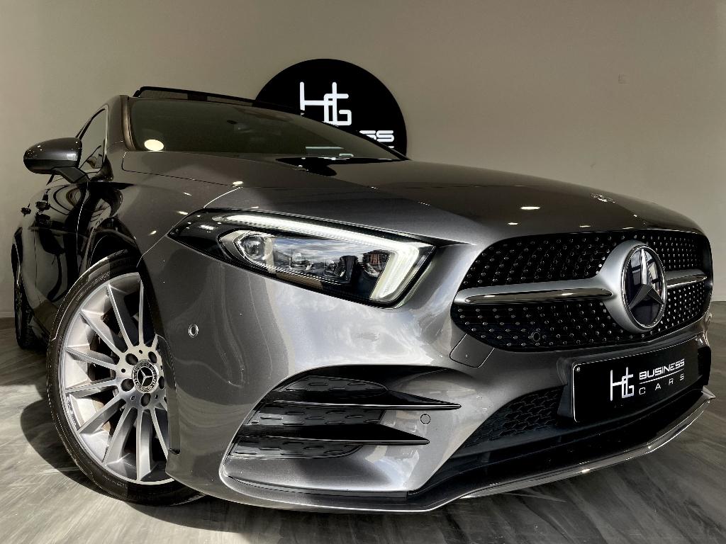 Mercedes-Benz A 250 PACK AMG/ LOOK A35/ TOIT PANO/ MULTIBEAM, Auto's, 4 cilinders, Bedrijf, 5 deurs, 166 g/km