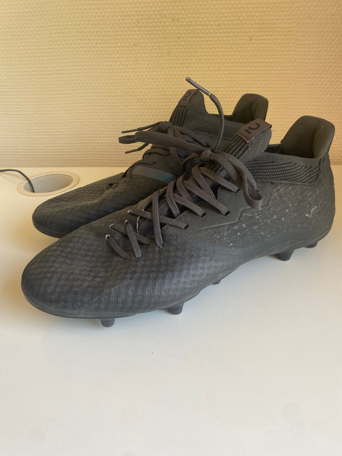 Voetbalschoen, Sport en Fitness, Voetbal, Ophalen, Zo goed als nieuw