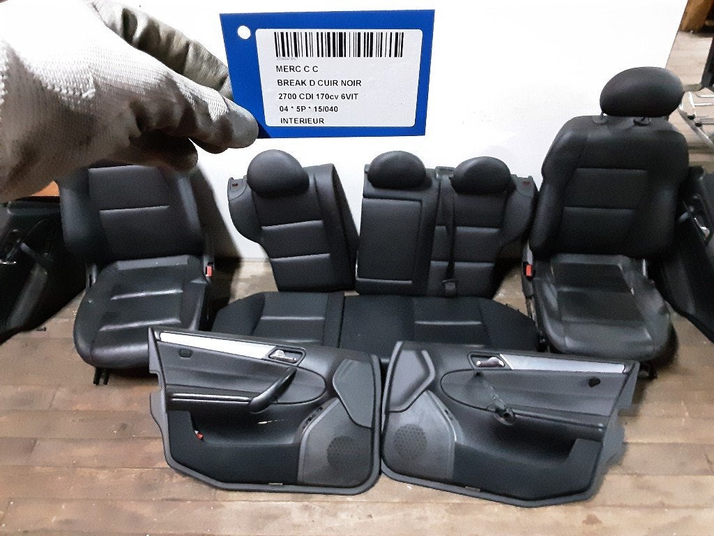 INTERIEUR COMPLET Mercedes-Benz C Combi (S203) (82153203), Mercedes-Benz, Mevr. I. Hauben, Utilisé, Rue de l'Espoir 34 34
4030  GRIVEGNÉE, BE