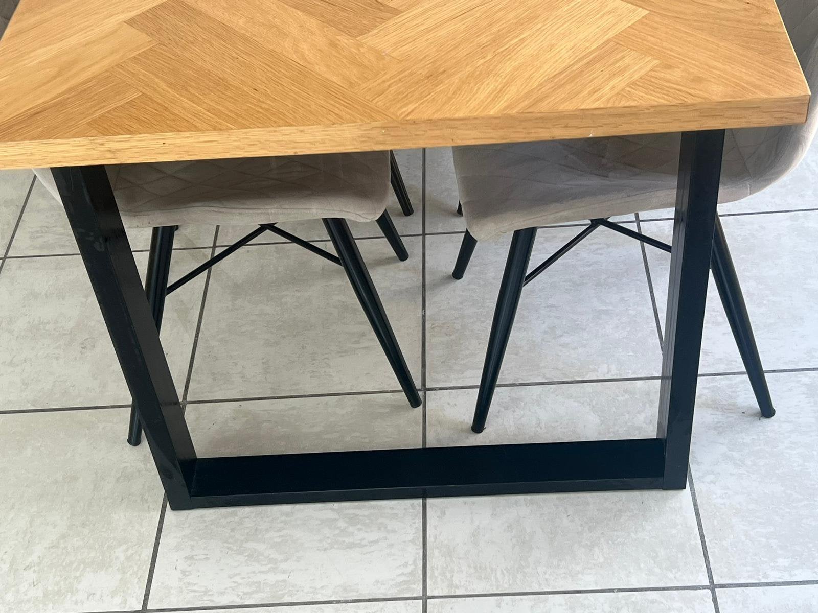 Table et 6 chaises à venir récupérer car déménagement, Maison & Meubles, Enlèvement, Utilisé