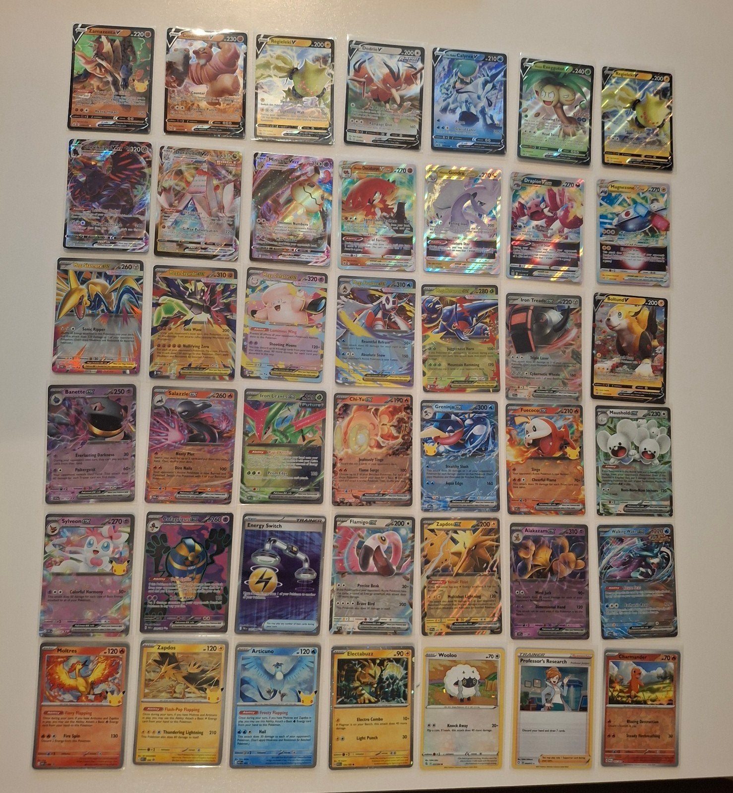 42 cartes Pokémon, différents hits, Enlèvement ou Envoi