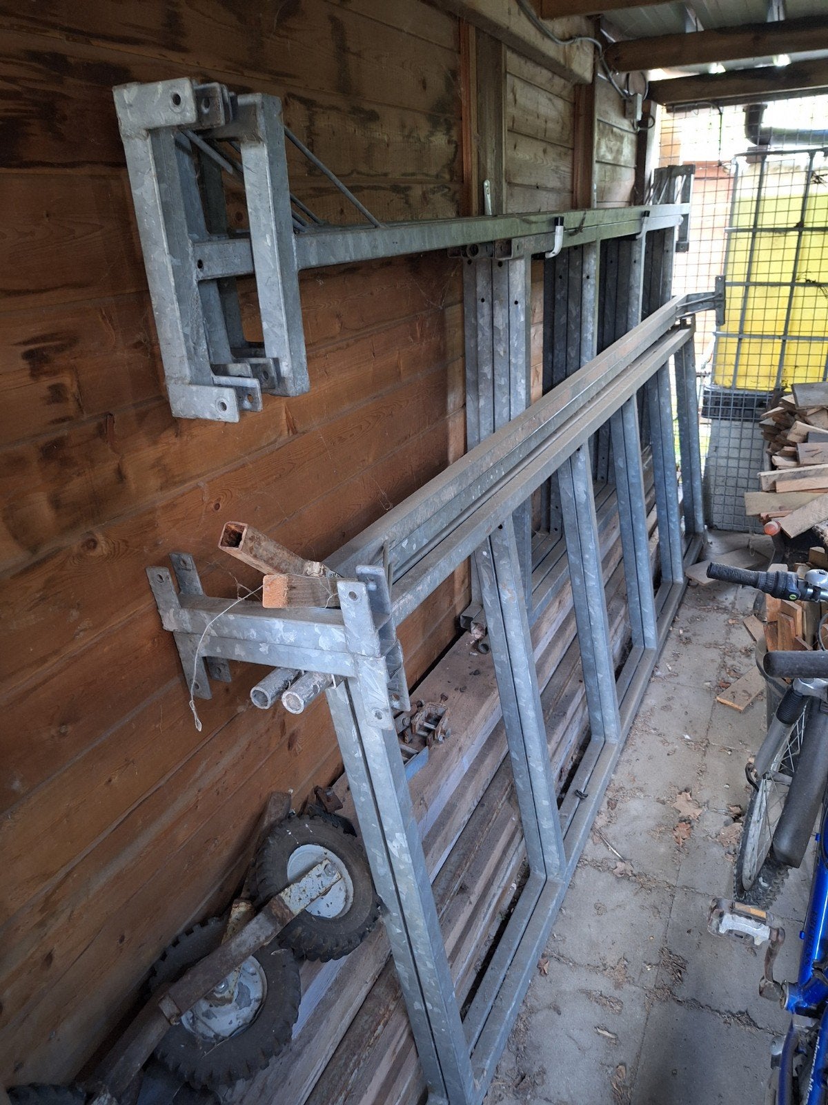zeer degelijke stelling 3meter op 1 meter breedte, Doe-het-zelf en Bouw, Ophalen, Zo goed als nieuw, Gevelsteiger, 5 meter of hoger