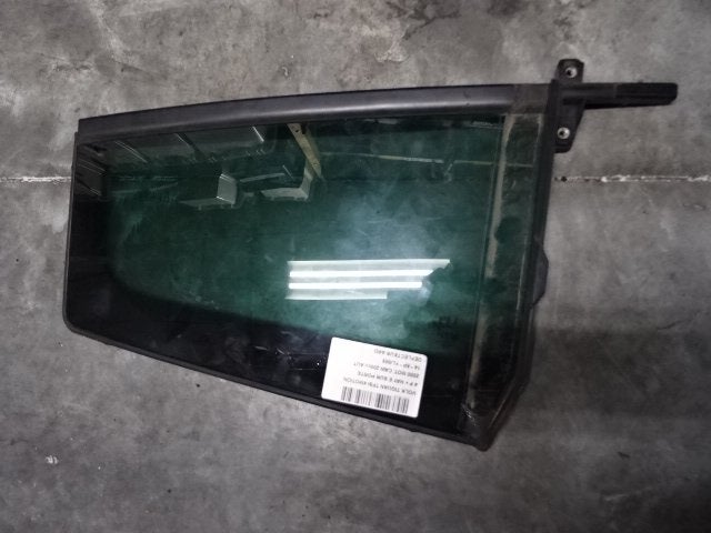 VITRE ARRIERE DROITE Volkswagen Tiguan (5N1 / 2), Utilisé, Volkswagen