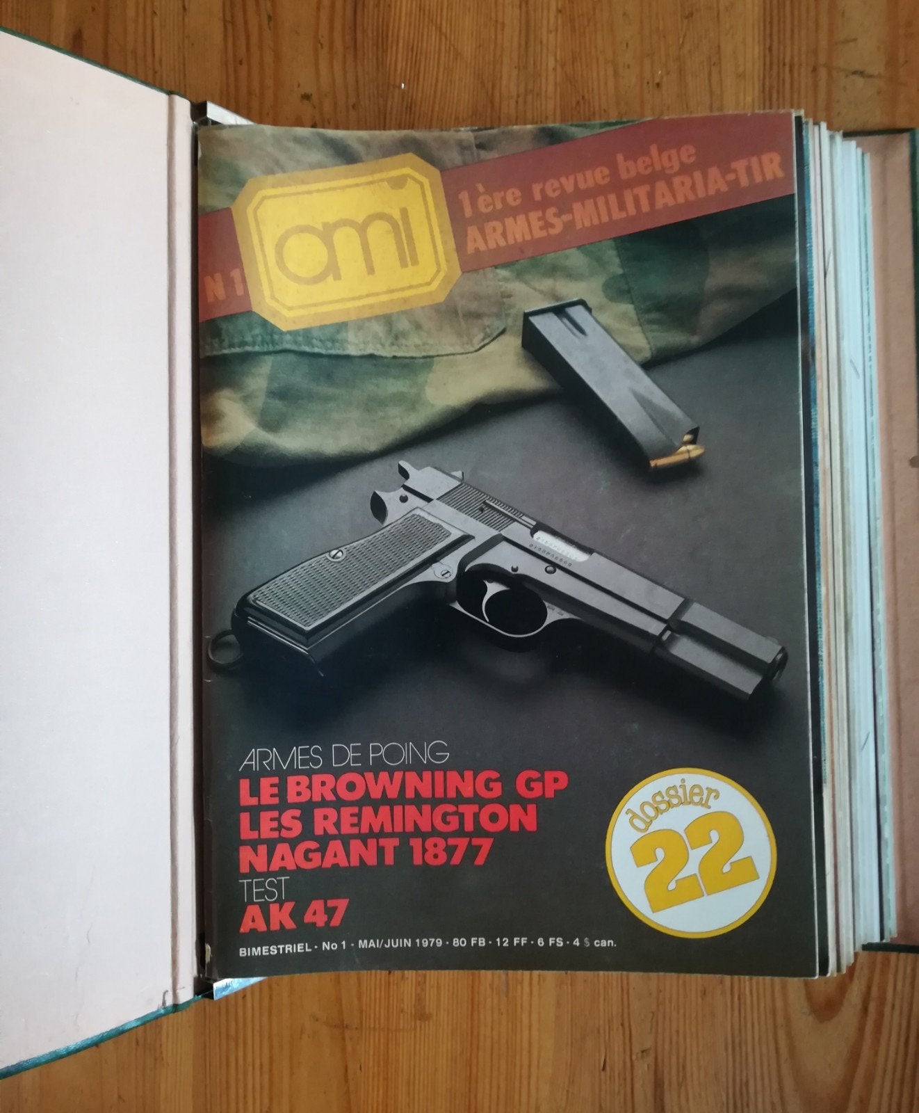 AMI  franstalig wapentijdschrift nrs. 1 tot en met 12, Boeken, Ophalen