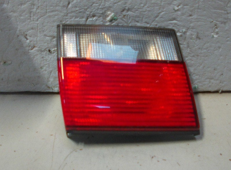 ACHTERLICHT LINKS BINNEN Saab 900 II Coupé (4831145), Saab-de-info@saabgroup.com, Saab Deutschland GmbH, Saab, Gebruikt