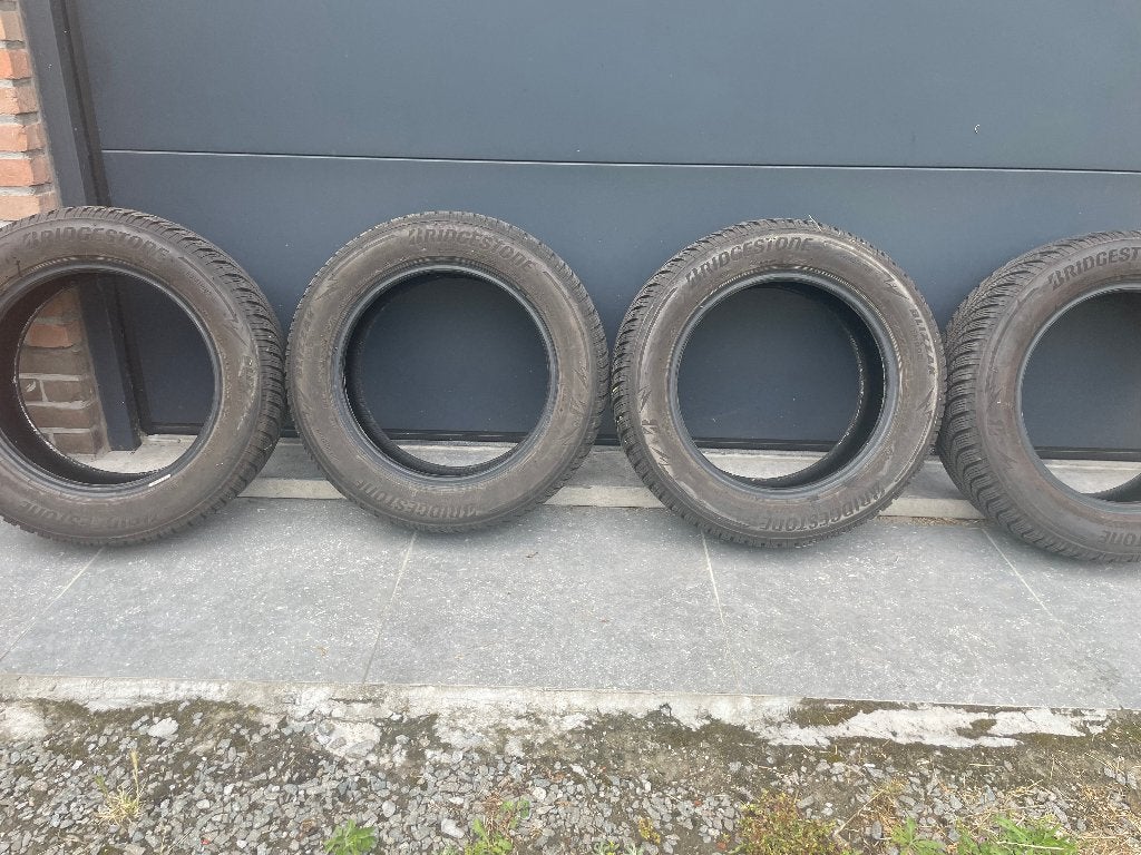 205 60 R16 Bridgestone Blizzak =Uitstekend staat=, Auto-onderdelen, Ophalen, 16 inch, Nieuw, Band(en)