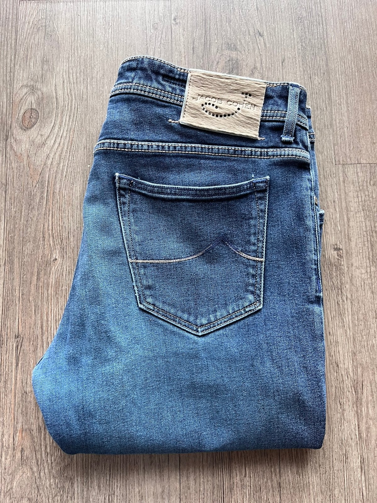 Jacob Cohen jeans size 36 type J688 comfort, Vêtements | Hommes, Jeans, Enlèvement ou Envoi, Comme neuf, Bleu, W36 - W38 (confection 52/54)