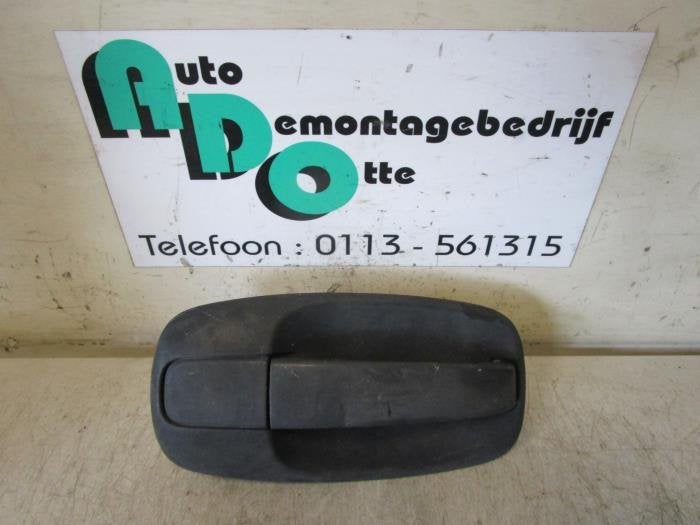 Poignée portière 2portes droite d'un Opel Vivaro (Vivaro 0, -, Opel, Utilisé, -
