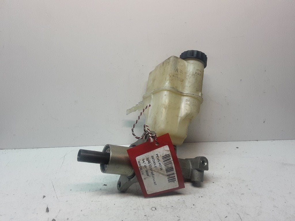 MAITRE CYLINDRE DE FREIN Peugeot 407 (6D) (01-2004/12-2011), Kontakt-peugeot@peugeot.com, Utilisé, Peugeot Deutschland GmbH, Bahnhofsplatz
65423  Rüsselsheim, DE