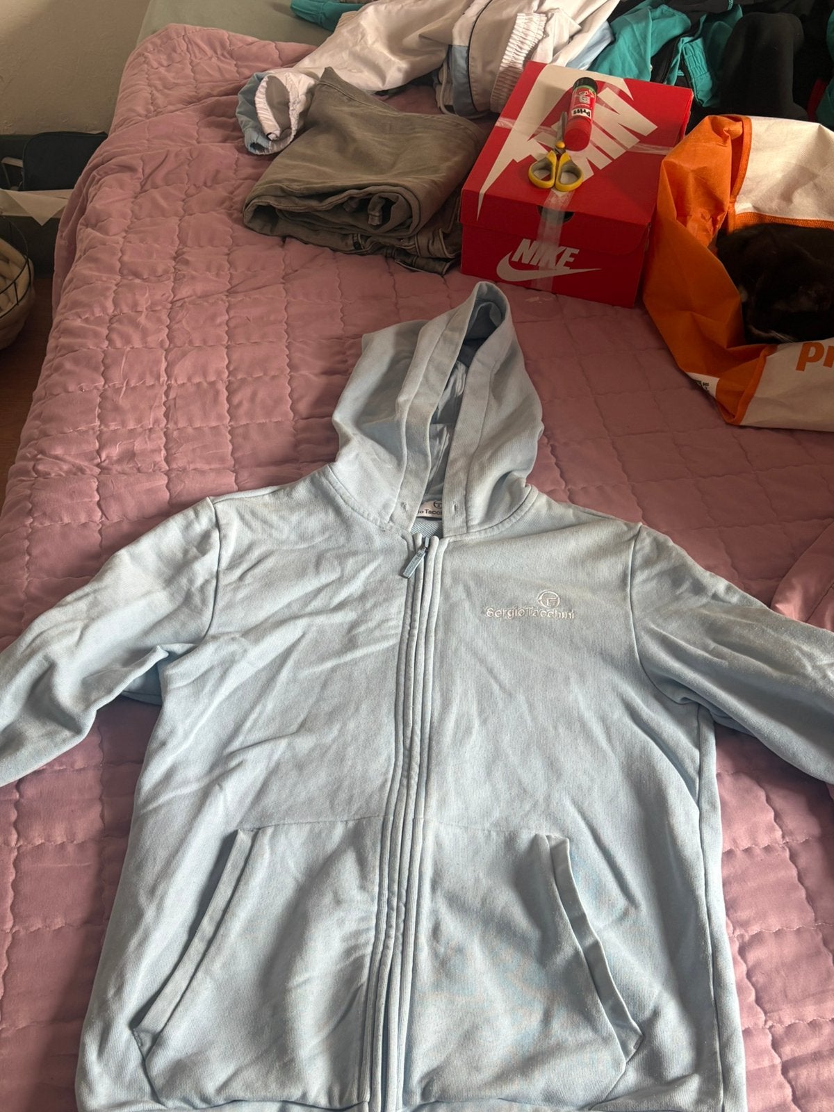 Gilet sergio tacchini taille xs va a du s, Vêtements | Hommes, Vestes | Été, Enlèvement ou Envoi, Comme neuf, Taille 46 (S) ou plus petite