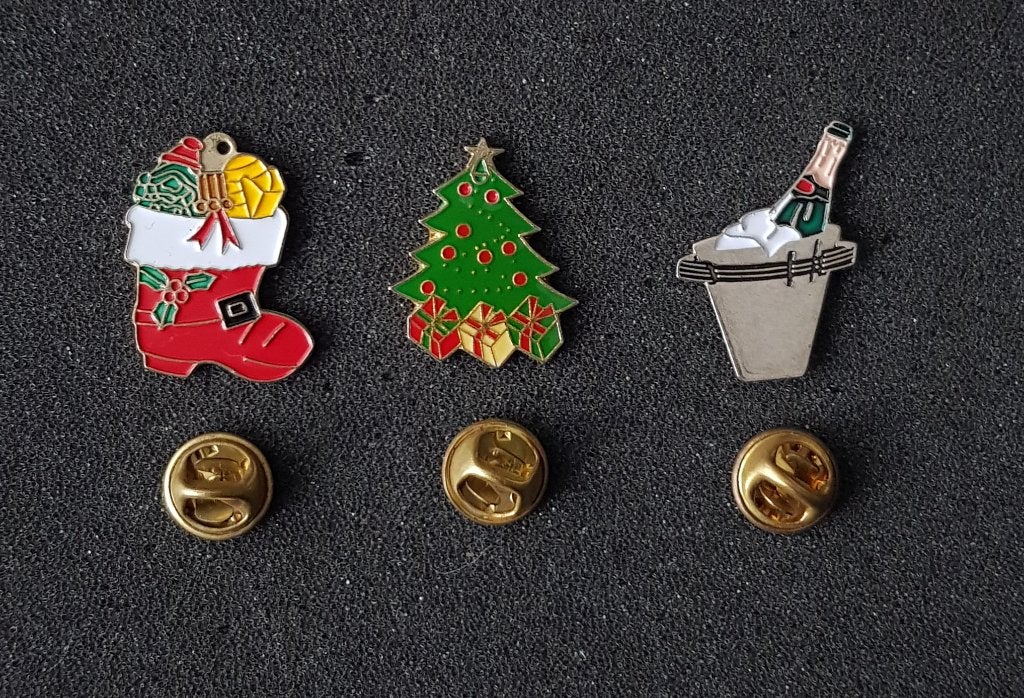 Pin's fêtes Noël et Nouvel An, Enlèvement ou Envoi, Neuf