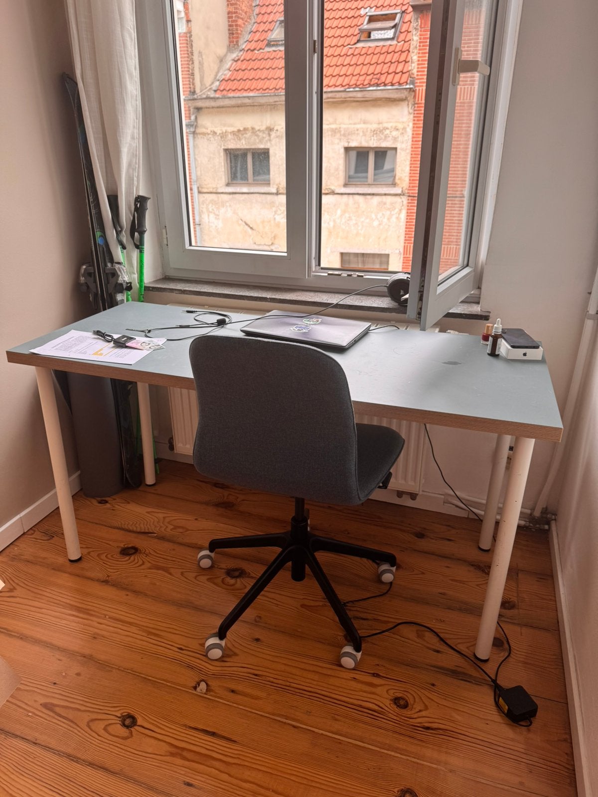 Bureau + chaise, Enlèvement, Utilisé