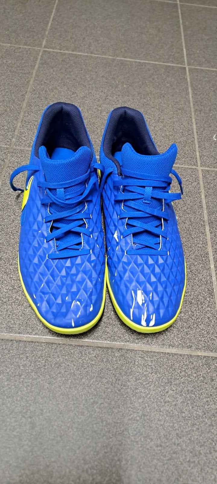 Nike zaalvoetbalschoenen "Tiempo" maat 45.5, Enlèvement
