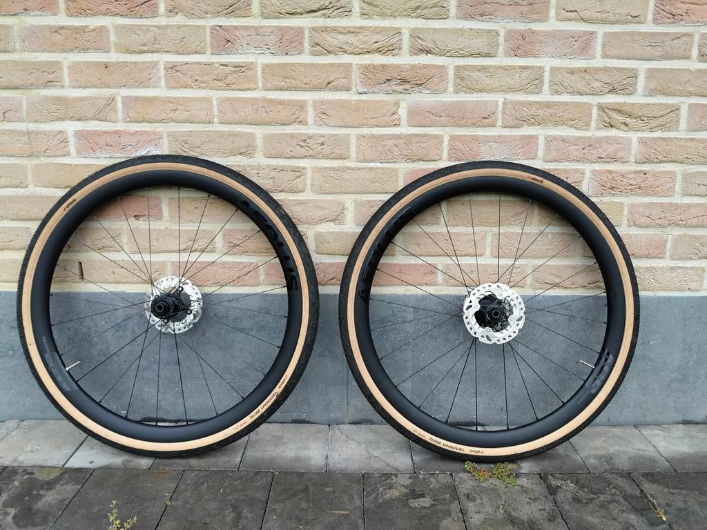 Bontrager aeolus 35V carbon gravel wielen, Fietsen en Brommers, Ophalen, Carbon
