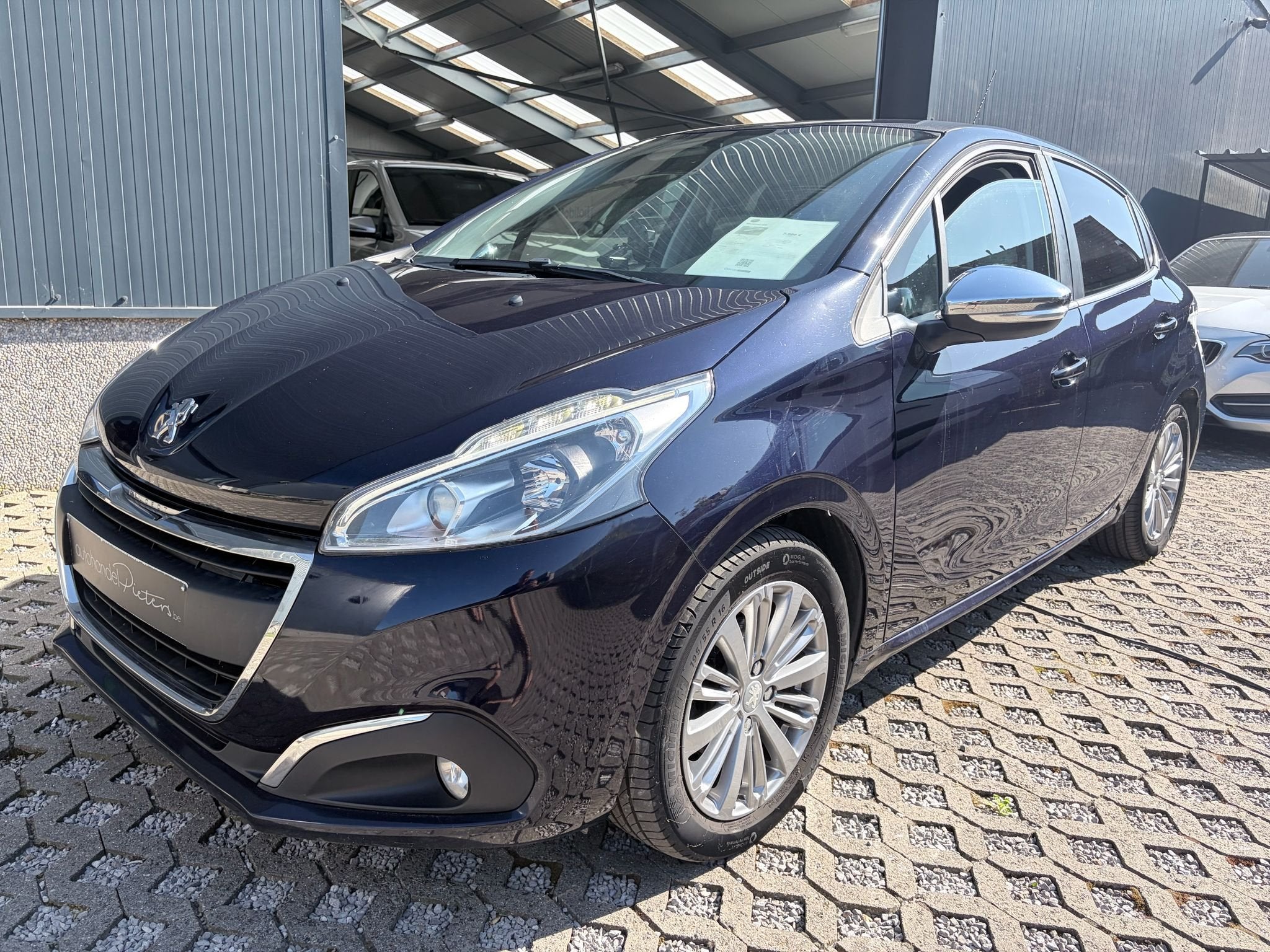 Peugeot 208 Benzine - Allure uitvoering, Auto's, Voorwielaandrijving, Stof, Gebruikt, Blauw