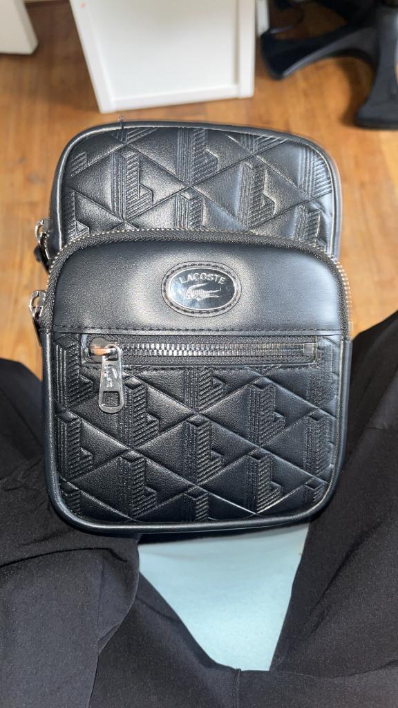 Lacoste boekentas, Handtassen en Accessoires, Overige merken, Zwart, Ophalen of Verzenden, Zo goed als nieuw