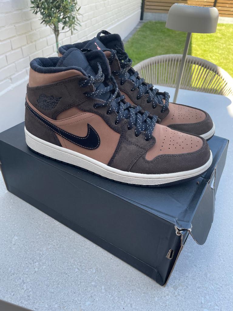 Air jordan 1 DARK CHOCOLATE maat 44, Bruin, Nike, Ophalen of Verzenden, Zo goed als nieuw