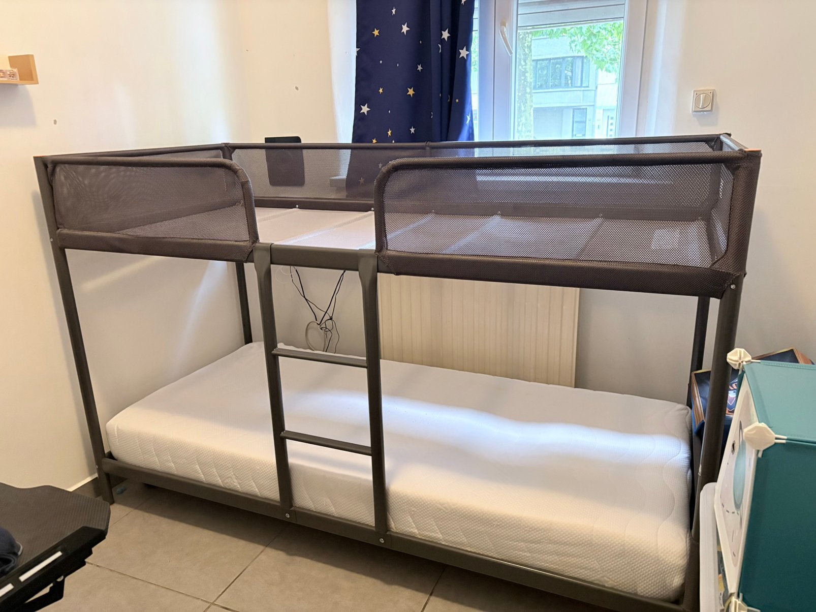 LIT SUPERPOSÉ REMBOURRÉ IKEA AVEC MATELAS, Enlèvement, Comme neuf, Lits superposés