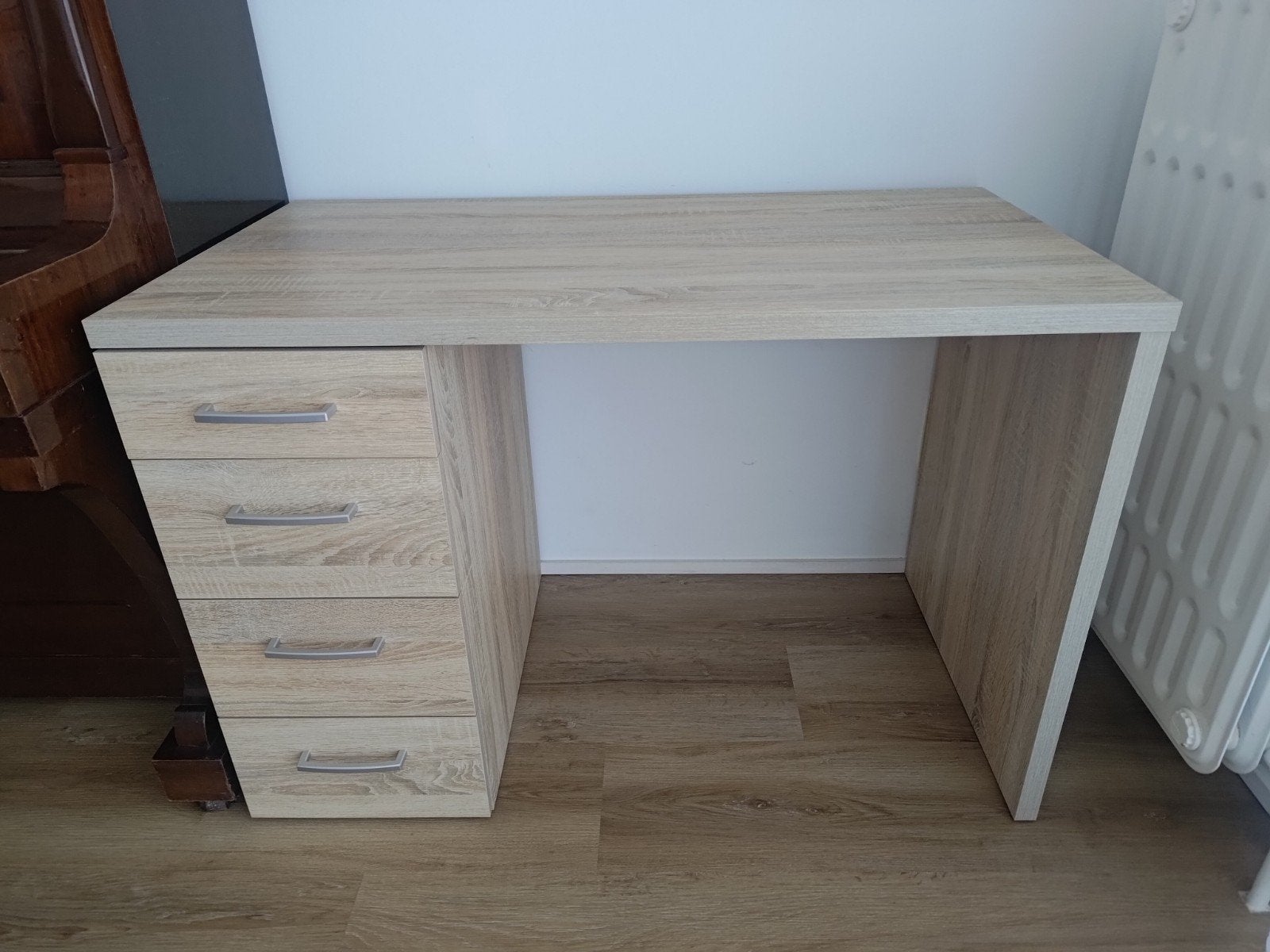 Bureau Leen Bakker, Huis en Inrichting, Ophalen, 110 cm, Spaanplaat of MDF, Zo goed als nieuw