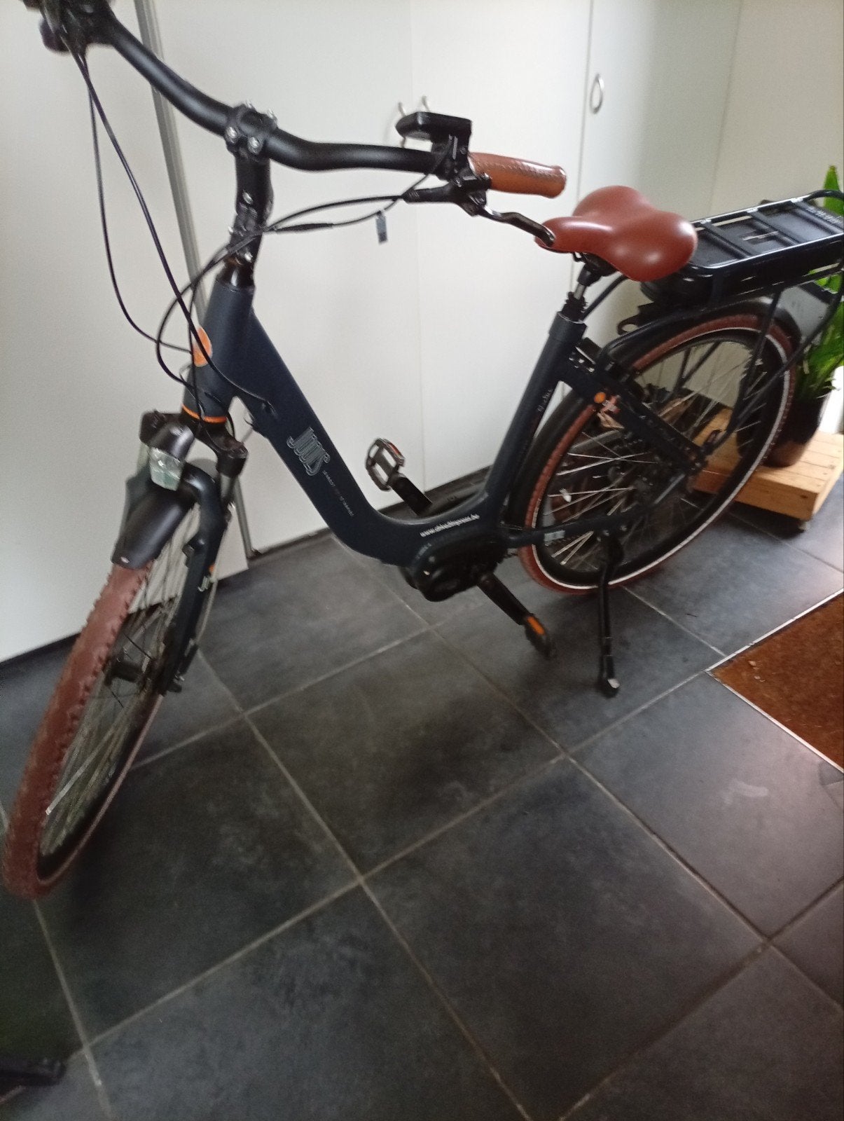 electrische fiets jools met 2337 km, Fietsen en Brommers, Elektrische fietsen, Ophalen, Zo goed als nieuw, 50 km per accu of meer