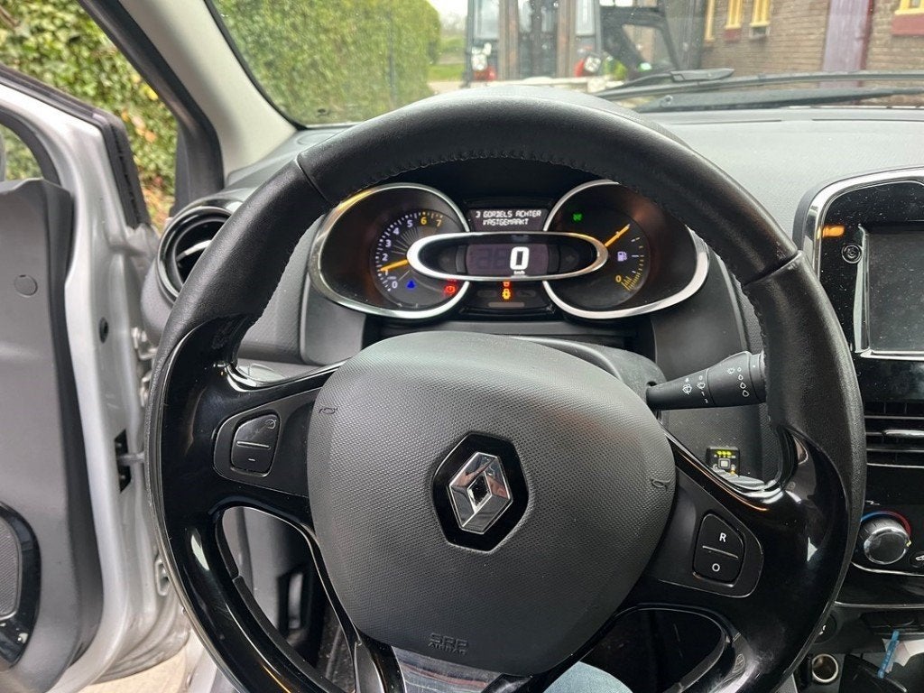 AIRBAG SET + DASHBOARD Renault Clio IV (5R), Auto-onderdelen, Gebruikt, Renault, Peter-Huppertz-Straße 5
51063  Köln, DE, Dialog.deutschland@renault.de