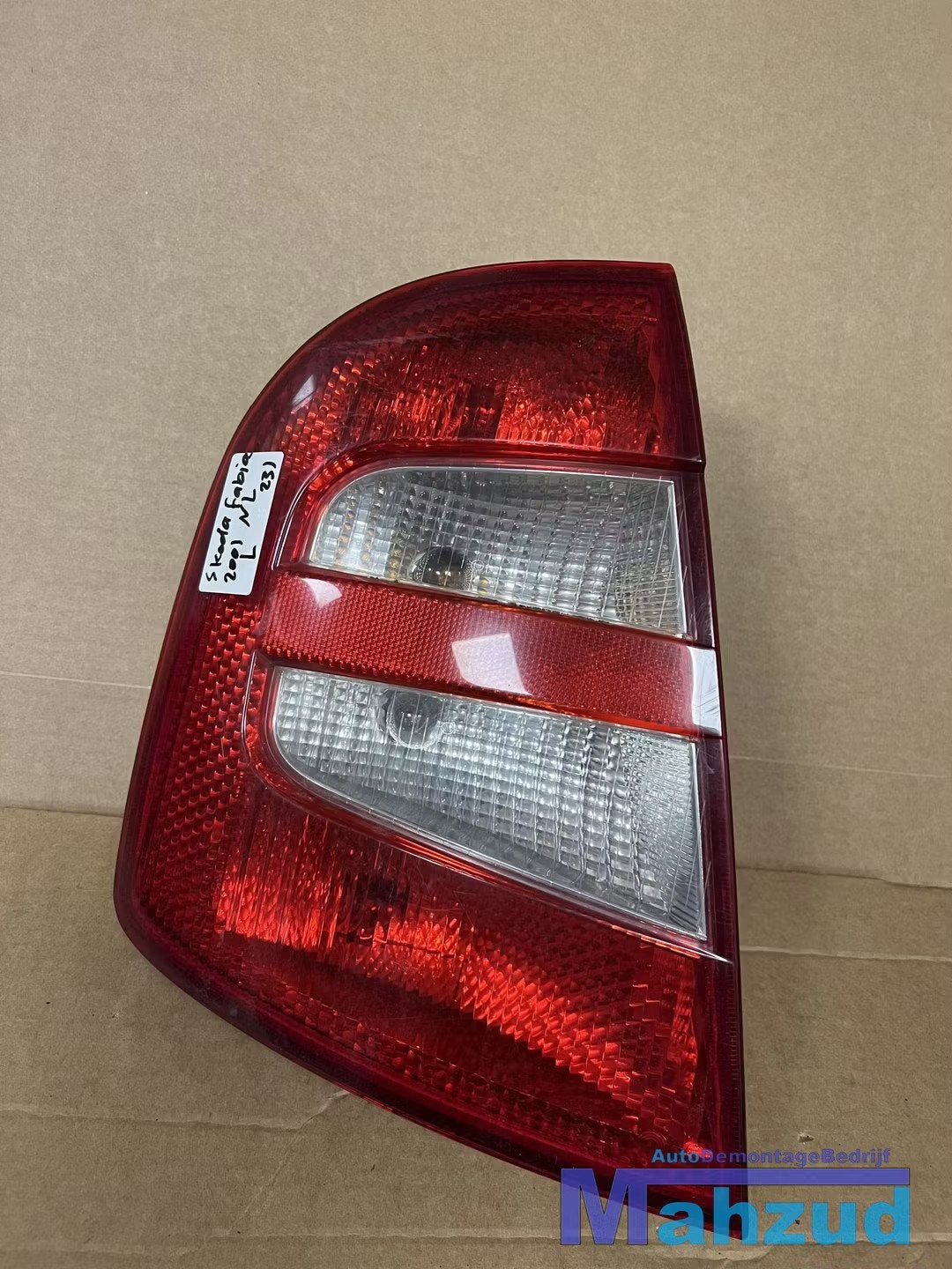 SKODA FABIA 1 Links achterlicht left backlight, Infoline@skoda-auto.cz, Tr. Vaclava Klementa 869
293 01  Mlada Boleslav, CZ, Utilisé