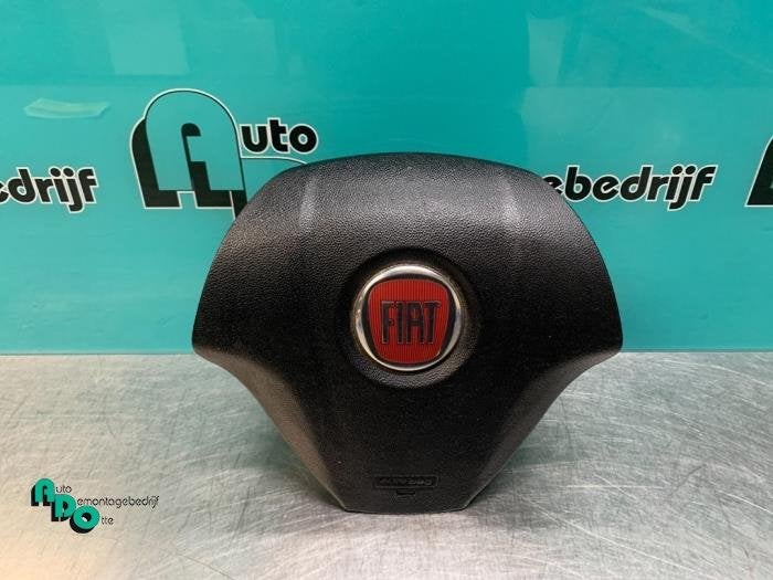 Airbag gauche (volant) d'un Fiat Doblo (Doblo 10-), Autos : Pièces & Accessoires, -, 3 mois de garantie, Utilisé, Fiat