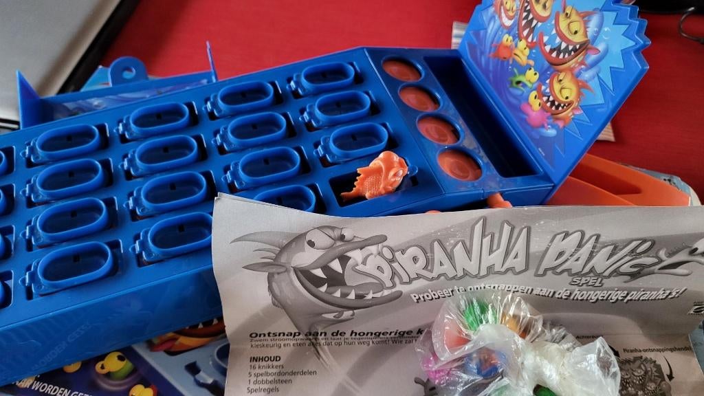 Gezelschapspel piranha panic, Enlèvement