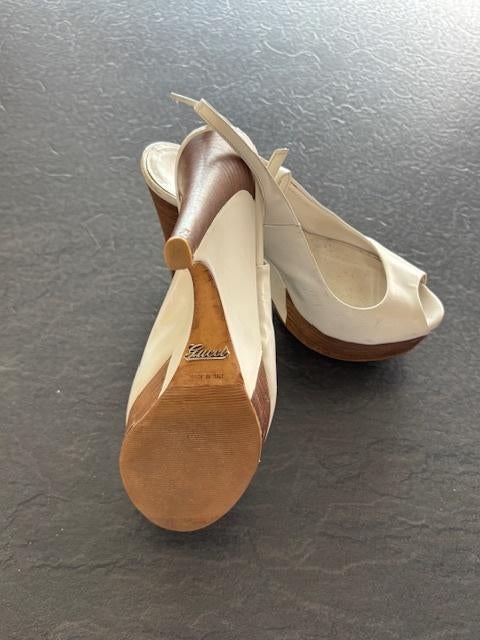 GUCCI sleehak, Kleding | Dames, Schoenen, Ophalen, Wit, Gucci, Schoenen met hoge hakken
