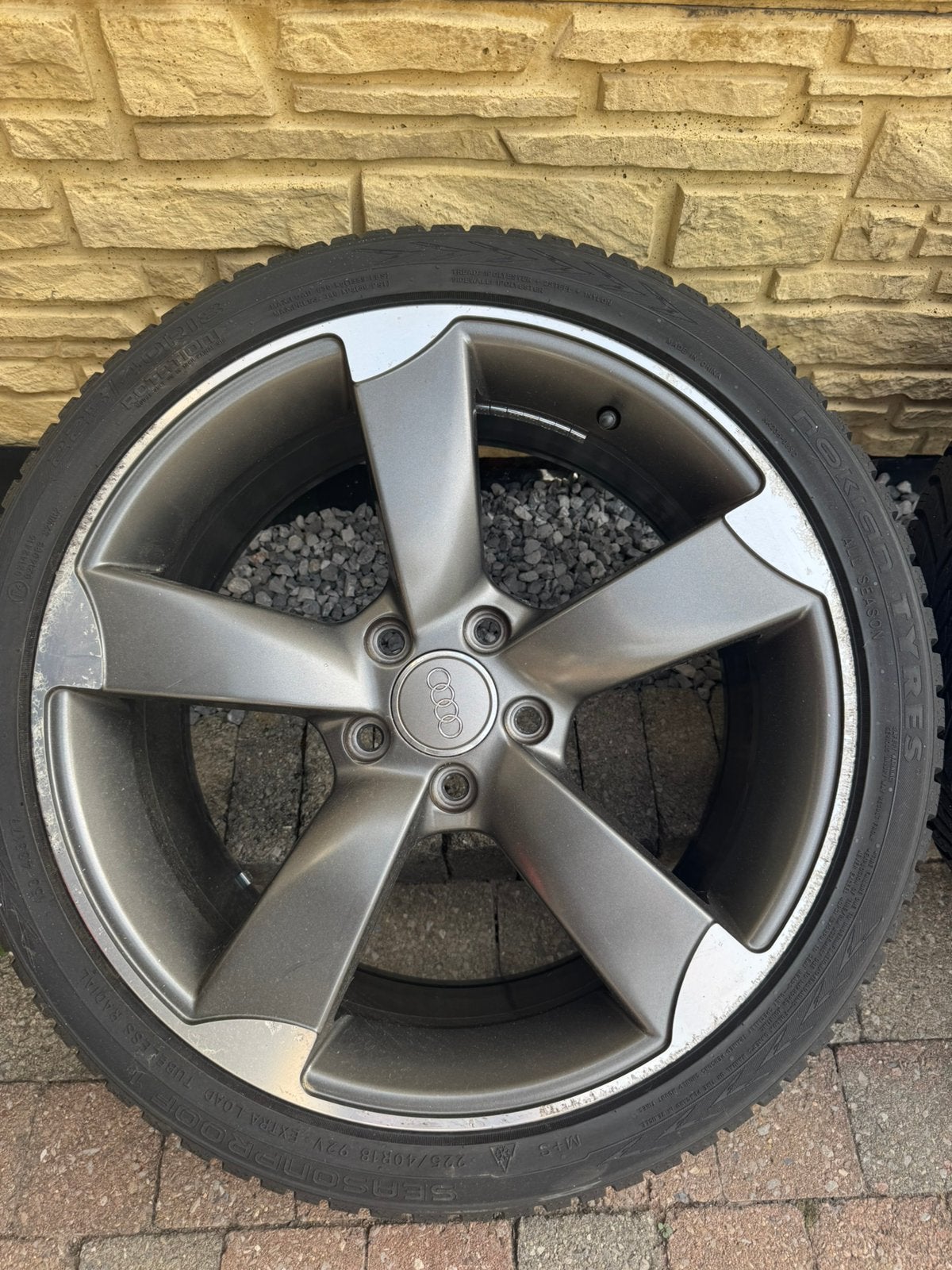 18inch Audi velgen 5x112-8jx18 225/40 R18, Ophalen, Band(en)