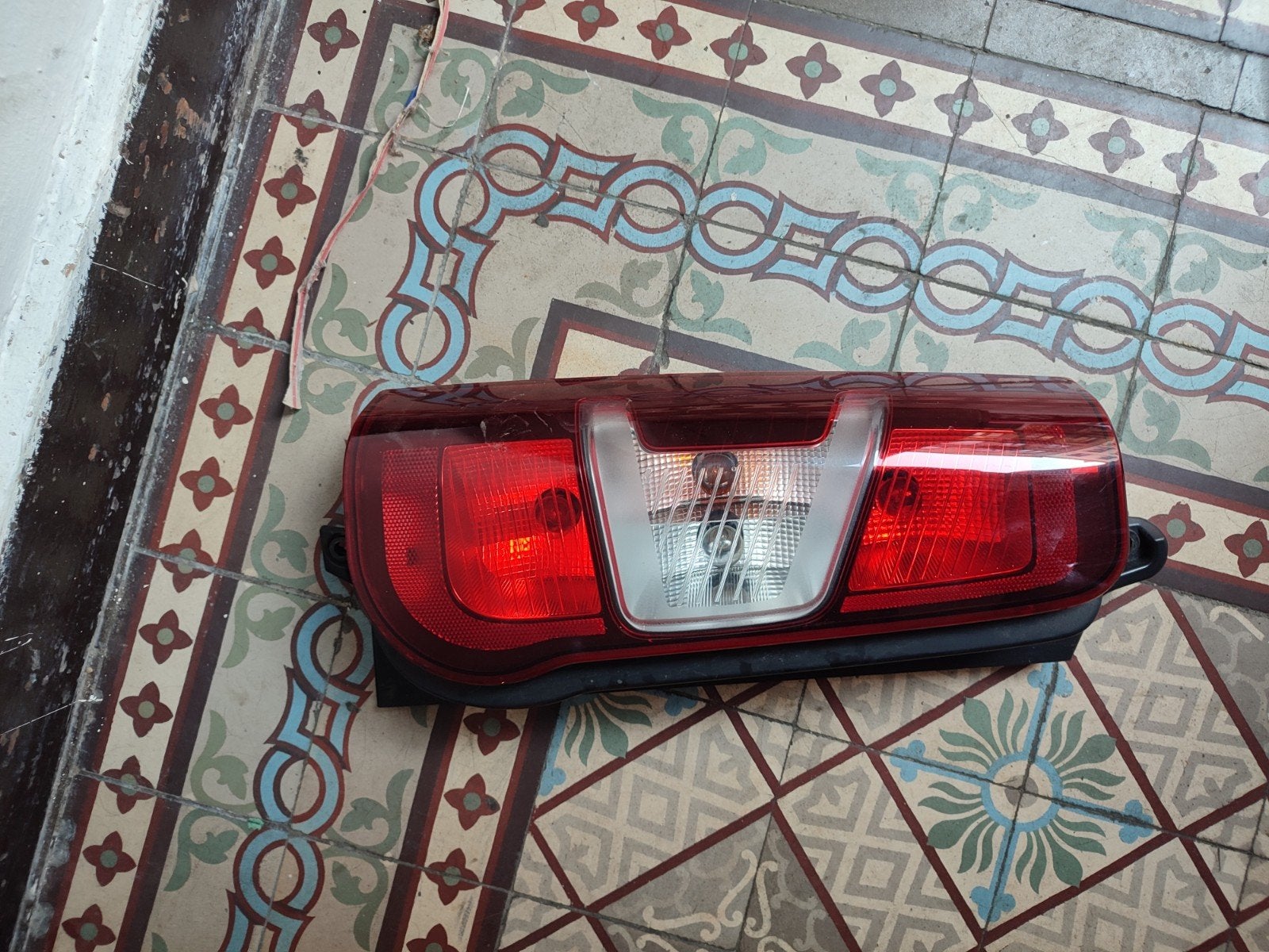 Peugeot Partner feux stop, Peugeot