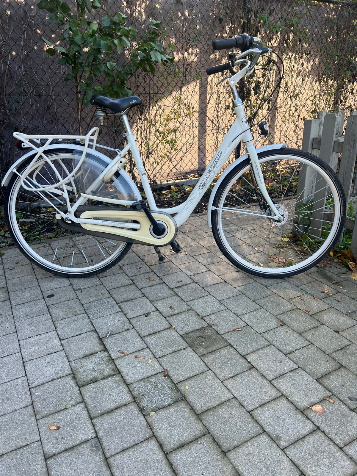 Dames fiets 28 inch OXFORD, Fietsen en Brommers, Ophalen, Zo goed als nieuw, Versnellingen