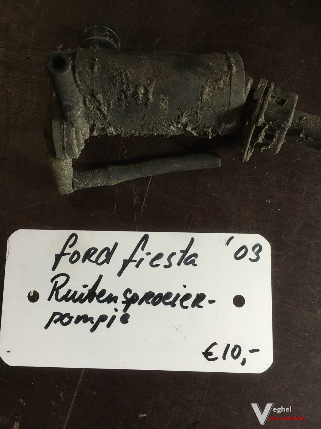 ford fiesta 1.3 benzine5 drs 2003 ruitensproeierpompje, Gebruikt, -, -, Ophalen of Verzenden