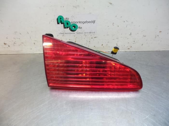 Feu arrière gauche d'un Peugeot 607, -, Utilisé, -, Peugeot