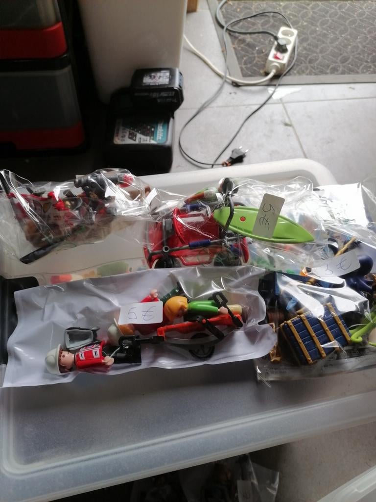 Playmobil, Enlèvement