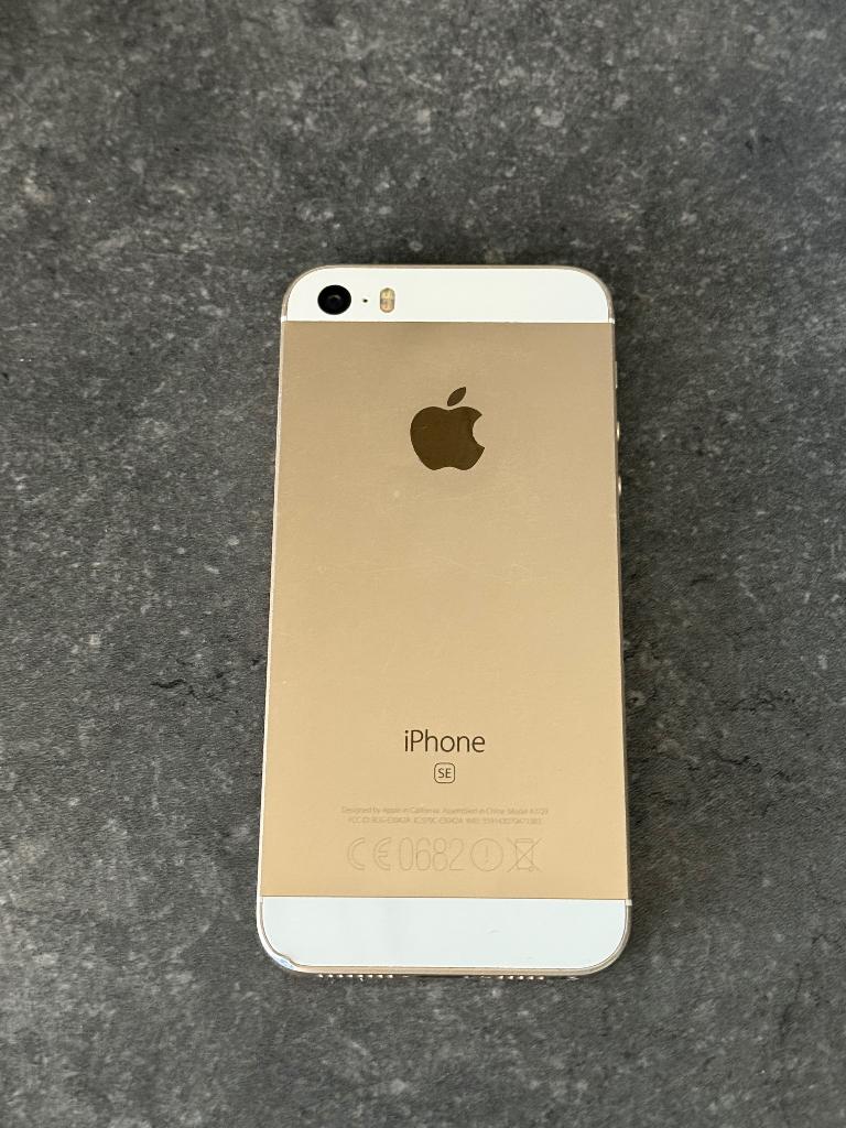 iPhone SE gold 64GB (eerste generatie), Telecommunicatie, Mobiele telefoons | Apple iPhone, Ophalen, Gebruikt, IPhone SE (2016)