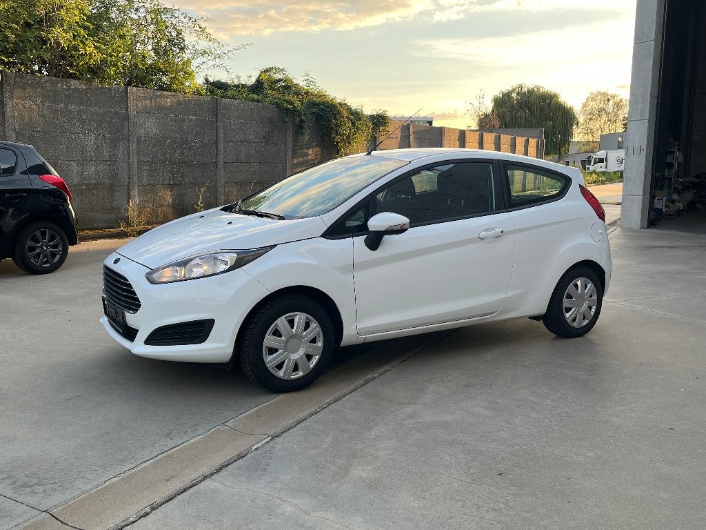 Ford Fiesta 1.3 essence 2013 seul 53000 km *clim* garantie*, 1242 cm³, Euro 5, Achat, Entreprise
