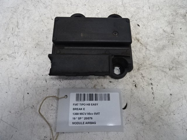 BOITIER AIRBAG Fiat Tipo (356H / 357H) (00052090727), FCA Germany GmbH, IPC D1-09 Bahnhofsplatz
65423  Rüsselsheim am Main, DE